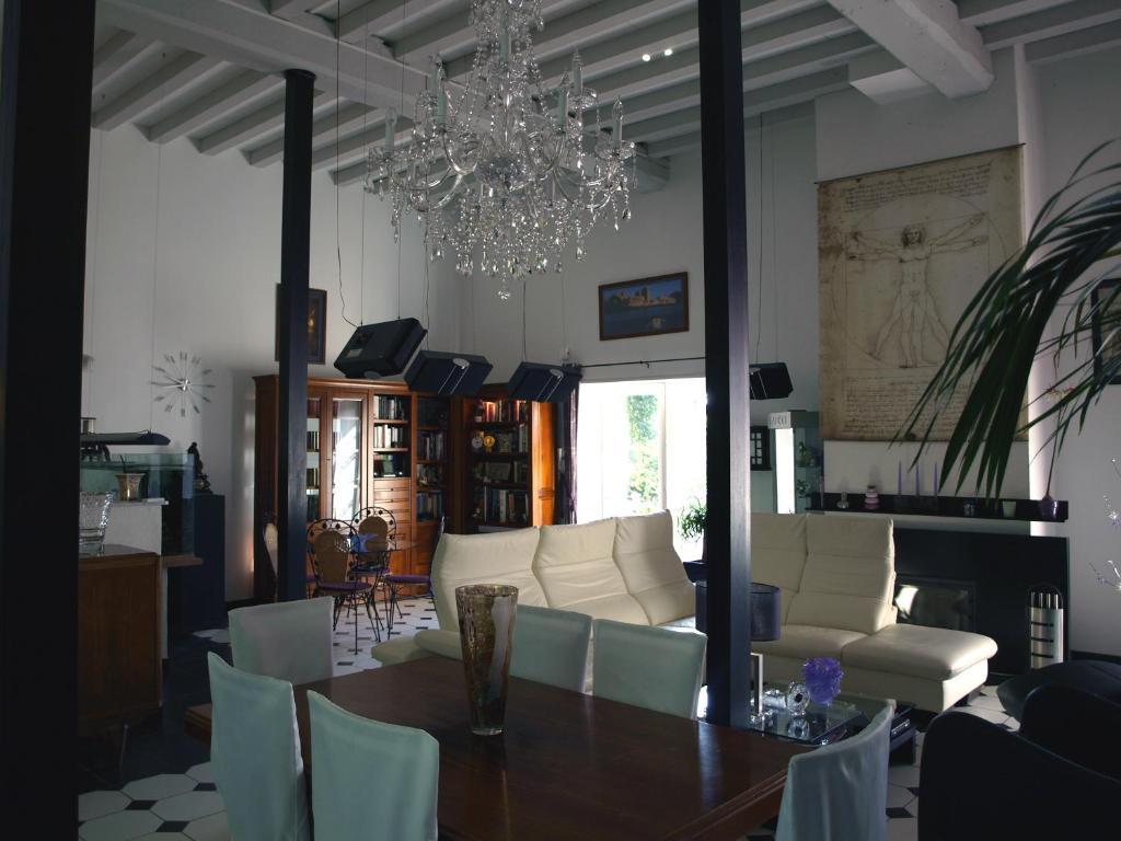 L'Orangerie Bed & Breakfast Bellerive-sur-Allier Exterior photo